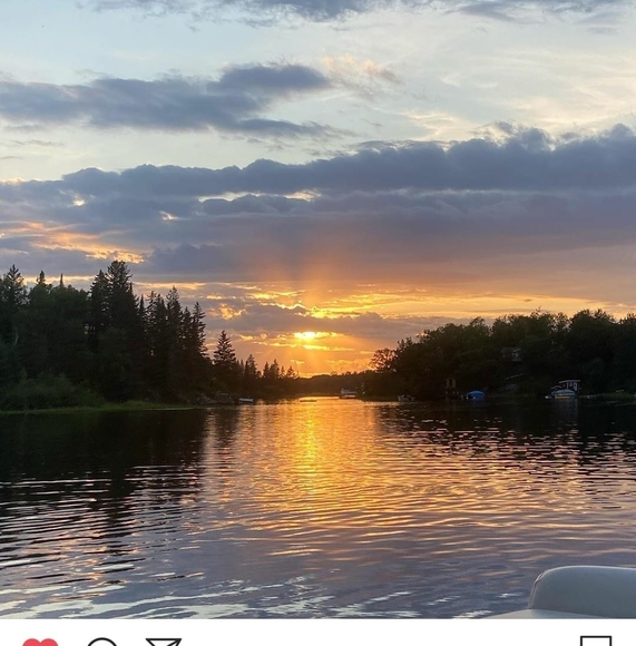 Meet your Posher, Debbie - Picture 1 of 1